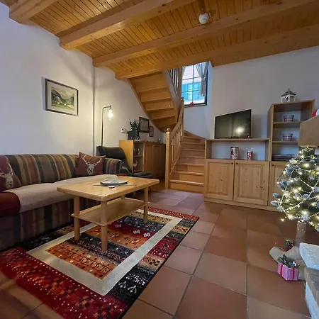 Krásny A Elegantný Dom, Kde Vás S Radosťou Očakávame Na Nezabudnuteľnú Dovolenku Plnú Krásnych Spoločných Spomienok Сasa de vacaciones Hočko Pohorje