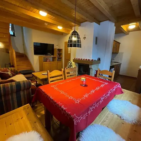 Krásny A Elegantný Dom, Kde Vás S Radosťou Očakávame Na Nezabudnuteľnú Dovolenku Plnú Krásnych Spoločných Spomienok Сasa de vacaciones *