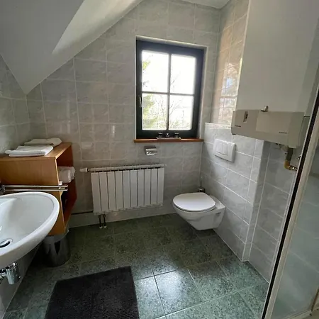 Сasa de vacaciones Krásny A Elegantný Dom, Kde Vás S Radosťou Očakávame Na Nezabudnuteľnú Dovolenku Plnú Krásnych Spoločných Spomienok Hočko Pohorje