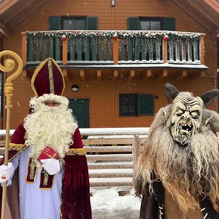 Krásny A Elegantný Dom, Kde Vás S Radosťou Očakávame Na Nezabudnuteľnú Dovolenku Plnú Krásnych Spoločných Spomienok *